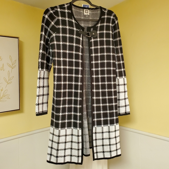 Woman's NWT Anne Klein sweater - Picture 4 of 9